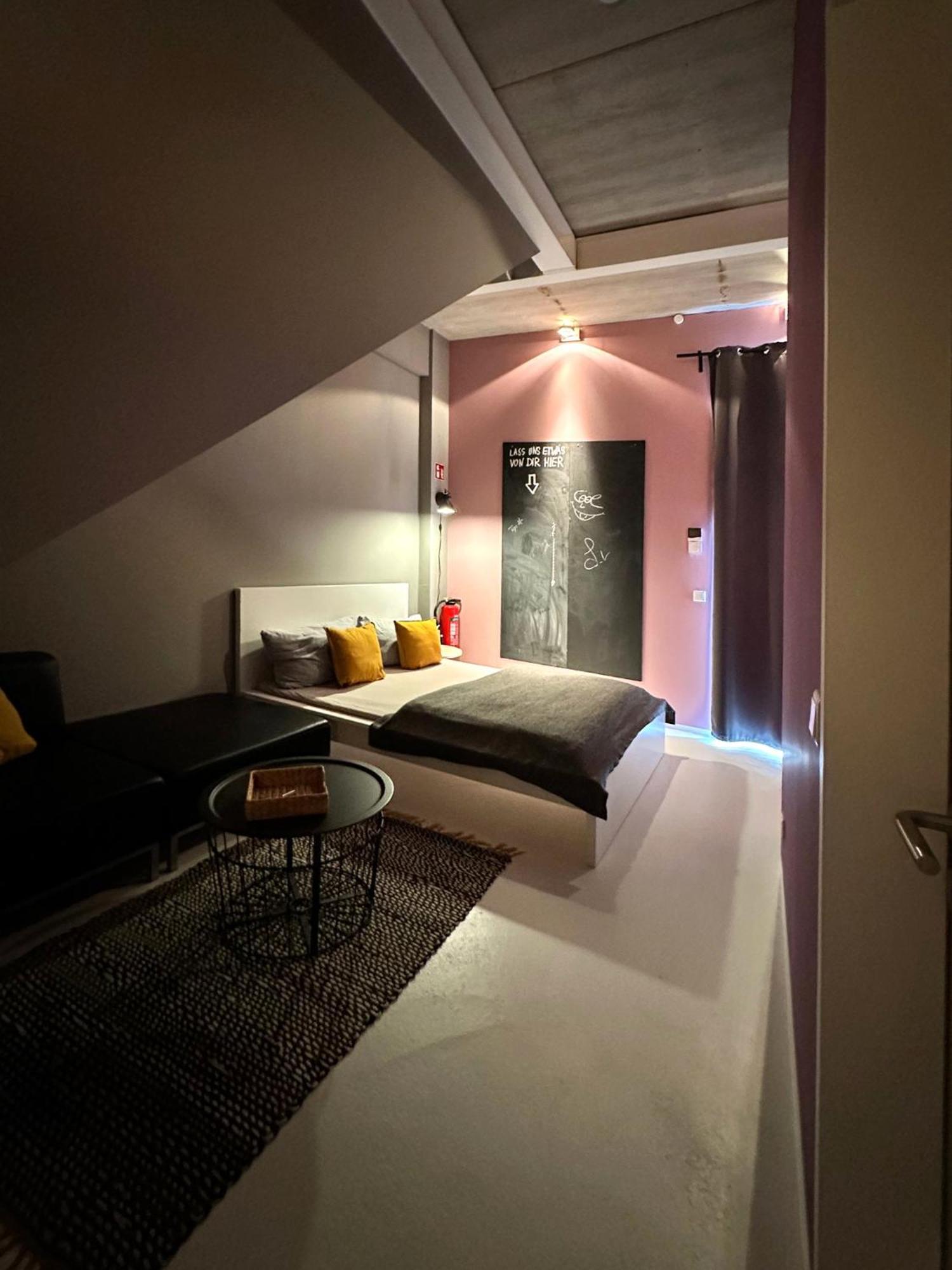 Guestroom By "Farbgestalt" Sarstedt Ngoại thất bức ảnh